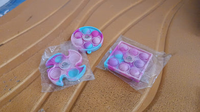Silicone Pop It Fidget Spinner Keychain Toy (1 Pc)
